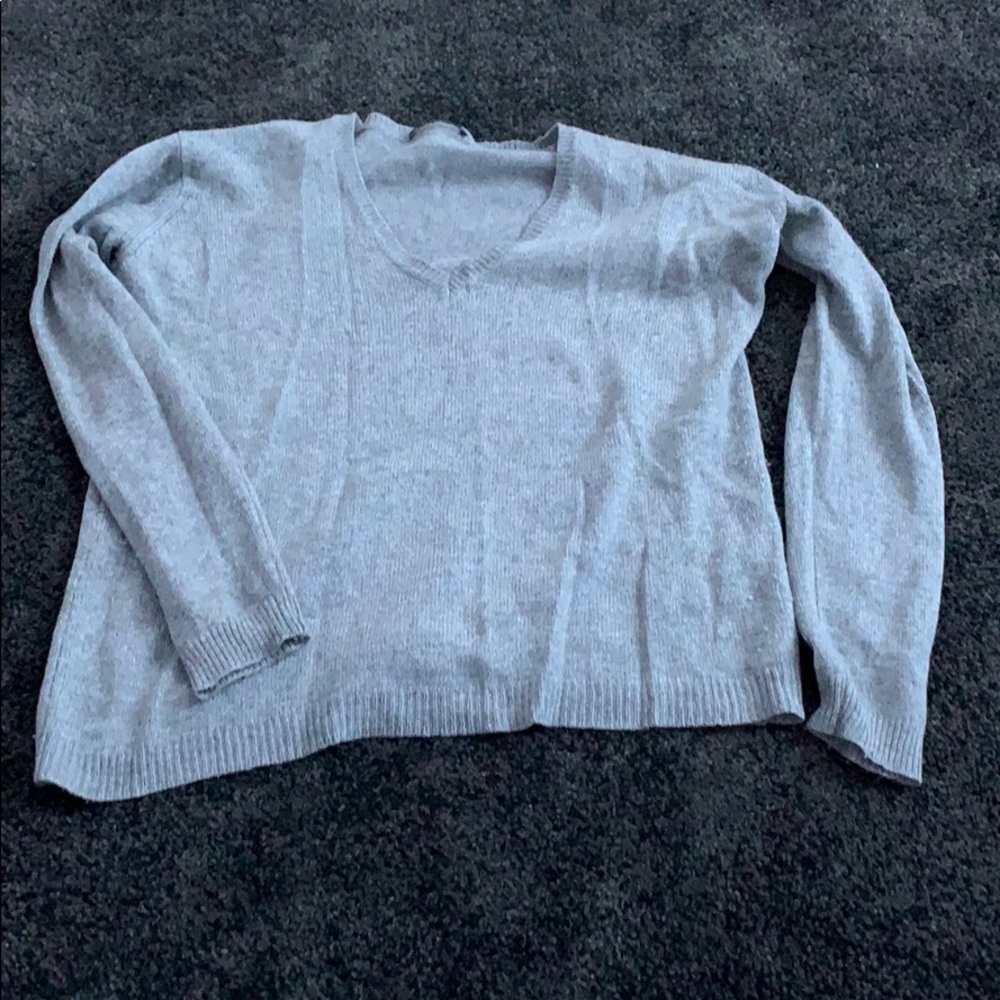 brandy melville sweater